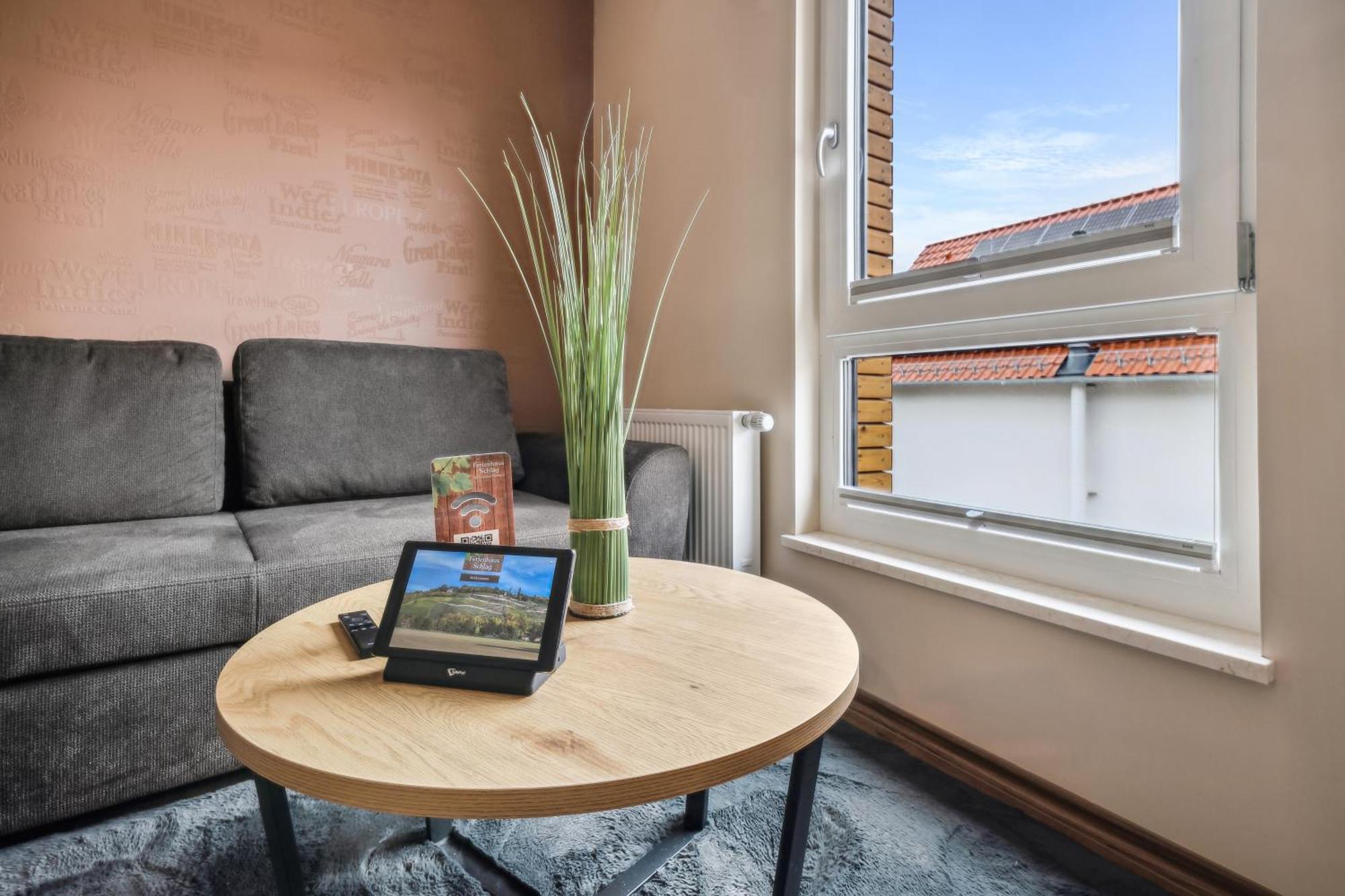 Apartmenthaus Schlag Naumburg  Bagian luar foto