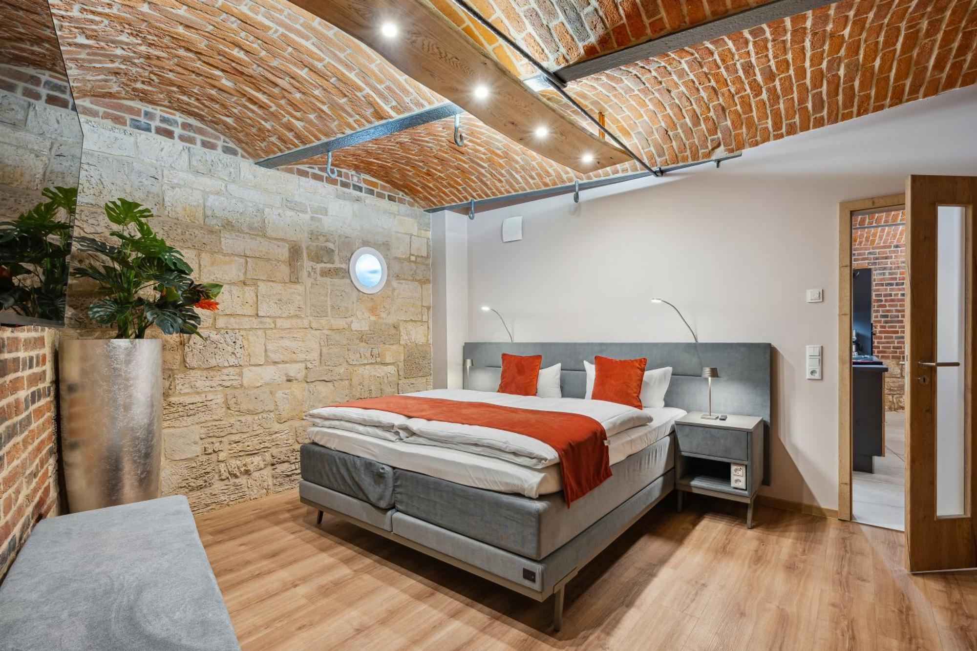 Apartmenthaus Schlag Naumburg  Bagian luar foto